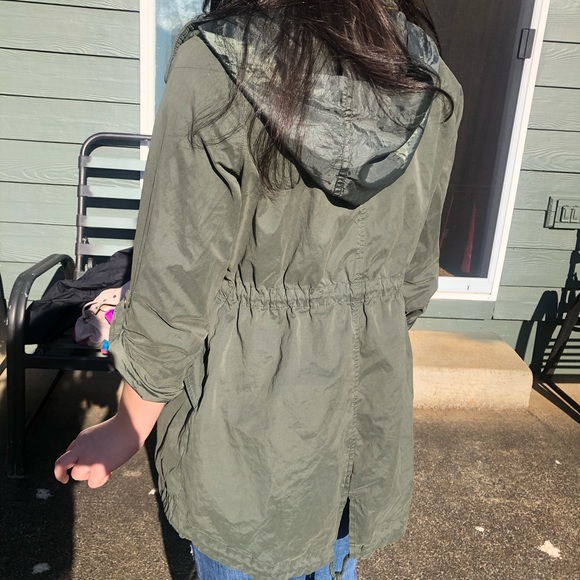 Green jacket - Picture 2 of 2